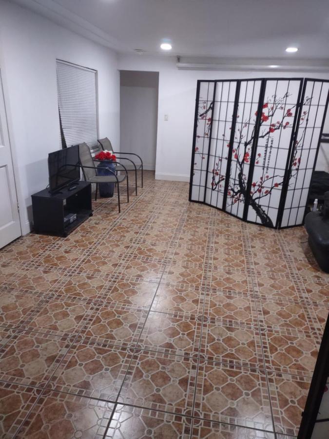 Omar'S Place - Shared Rooms Miami Exteriör bild
